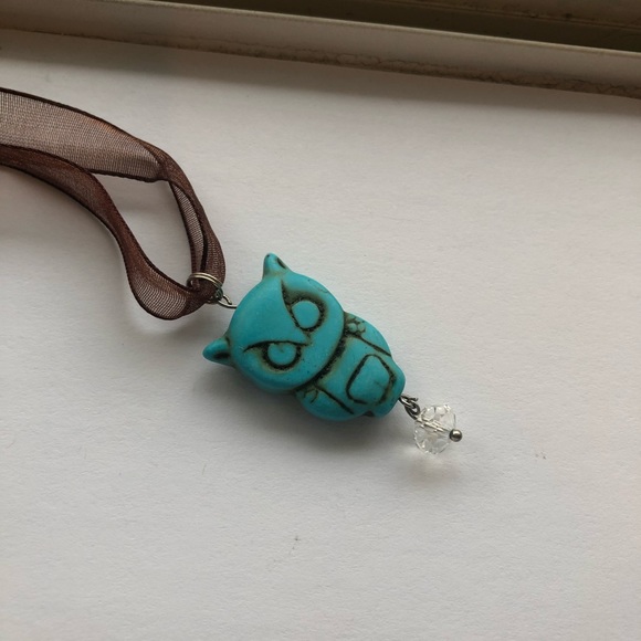 Ribbon turquoise owl necklace - Picture 3 of 3